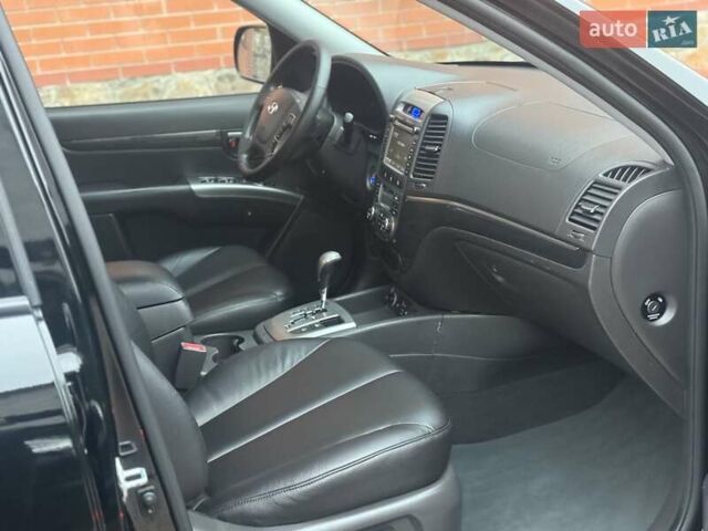 Хендай Санта Фе 2012 в Сарнах на Automoto.ua Черный Хендай Санта Фе, объемом двигателя 2.2 л и пробегом 198 тыс. км за 13900 $, фото 22 на Automoto.ua