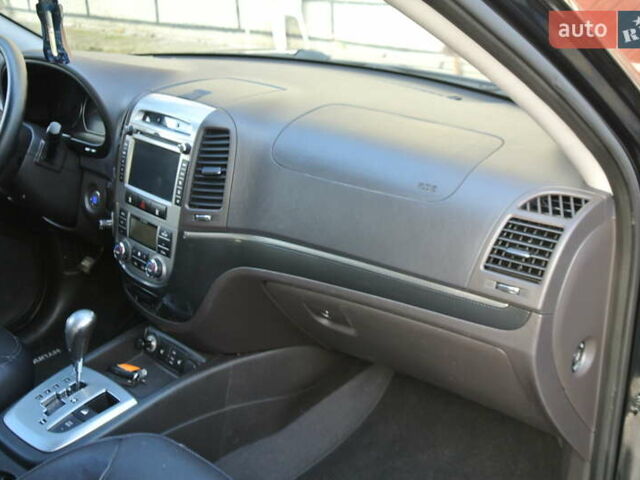 Хендай Санта Фе 2012 в Черновцах на Automoto.ua Черный Хендай Санта Фе, объемом двигателя 2.2 л и пробегом 193 тыс. км за 14900 $, фото 14 на Automoto.ua