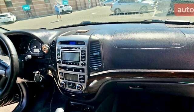 Хендай Санта Фе 2012 в Одессе на Automoto.ua Черный Хендай Санта Фе, объемом двигателя 2.2 л и пробегом 177 тыс. км за 13999 $, фото 12 на Automoto.ua