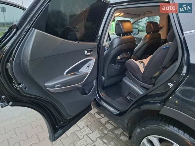 Черный Хендай Санта Фе, объемом двигателя 2.2 л и пробегом 204 тыс. км за 16600 $, фото 11 на Automoto.ua