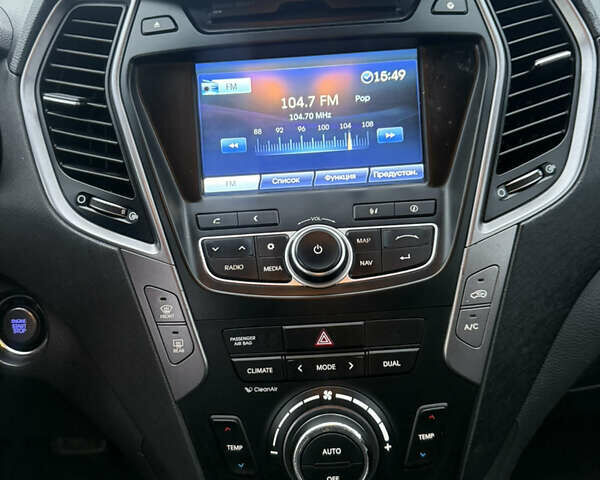 Черный Хендай Санта Фе, объемом двигателя 2.2 л и пробегом 152 тыс. км за 16500 $, фото 17 на Automoto.ua