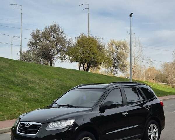 Чорний Хендай Санта Фе, об'ємом двигуна 2.4 л та пробігом 221 тис. км за 12700 $, фото 2 на Automoto.ua