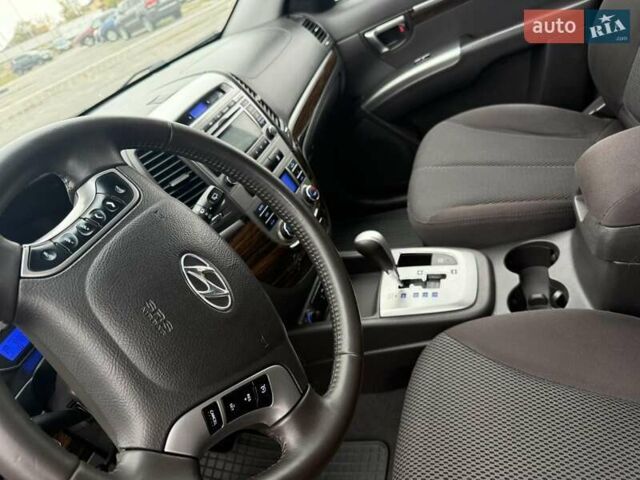 Чорний Хендай Санта Фе, об'ємом двигуна 2.2 л та пробігом 170 тис. км за 14700 $, фото 5 на Automoto.ua