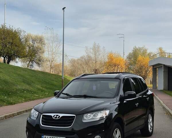 Чорний Хендай Санта Фе, об'ємом двигуна 2.4 л та пробігом 221 тис. км за 12700 $, фото 1 на Automoto.ua