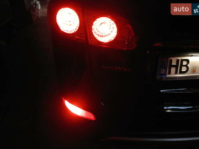 Хендай Санта Фе 2012 в Черновцах на Automoto.ua Черный Хендай Санта Фе, объемом двигателя 2.2 л и пробегом 193 тыс. км за 14900 $, фото 56 на Automoto.ua