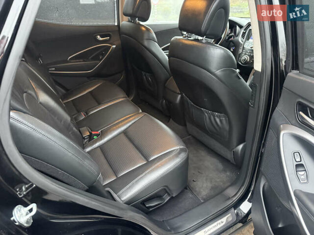 Черный Хендай Санта Фе, объемом двигателя 2.2 л и пробегом 152 тыс. км за 16500 $, фото 11 на Automoto.ua