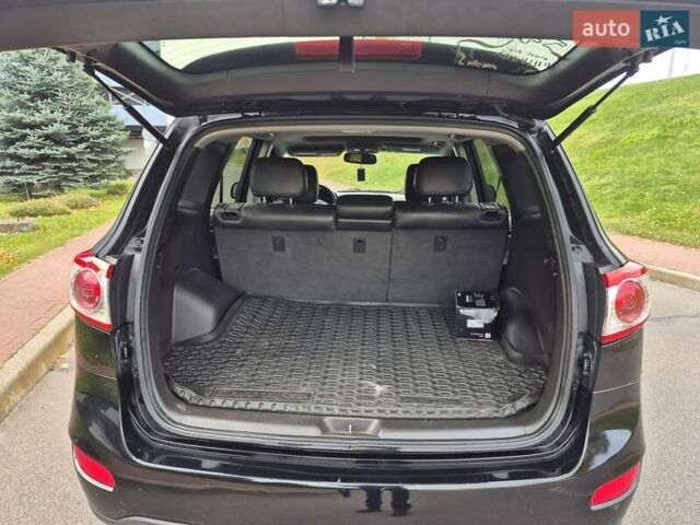 Чорний Хендай Санта Фе, об'ємом двигуна 2.4 л та пробігом 221 тис. км за 12700 $, фото 5 на Automoto.ua