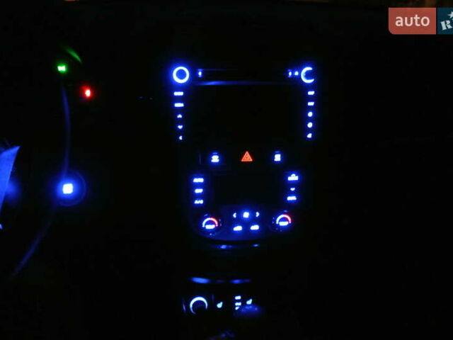 Хендай Санта Фе 2012 в Черновцах на Automoto.ua Черный Хендай Санта Фе, объемом двигателя 2.2 л и пробегом 193 тыс. км за 14900 $, фото 53 на Automoto.ua