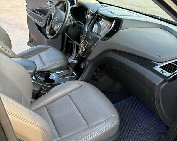 Чорний Хендай Санта Фе, об'ємом двигуна 2.36 л та пробігом 260 тис. км за 13900 $, фото 18 на Automoto.ua