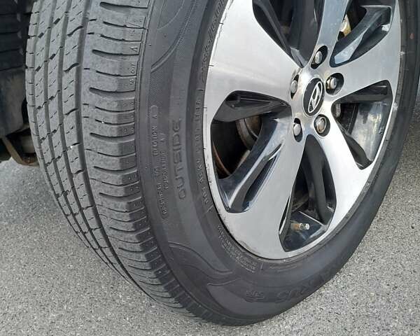 Хендай Санта Фе 2012 в Киеве на Automoto.ua Черный Хендай Санта Фе, объемом двигателя 2.2 л и пробегом 140 тыс. км за 13200 $, фото 46 на Automoto.ua