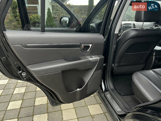 Черный Хендай Санта Фе, объемом двигателя 2.2 л и пробегом 220 тыс. км за 12000 $, фото 50 на Automoto.ua