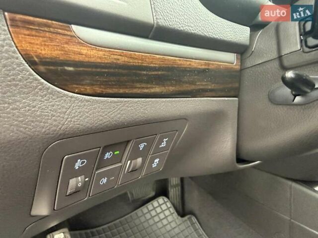 Черный Хендай Санта Фе, объемом двигателя 2.2 л и пробегом 170 тыс. км за 14200 $, фото 5 на Automoto.ua