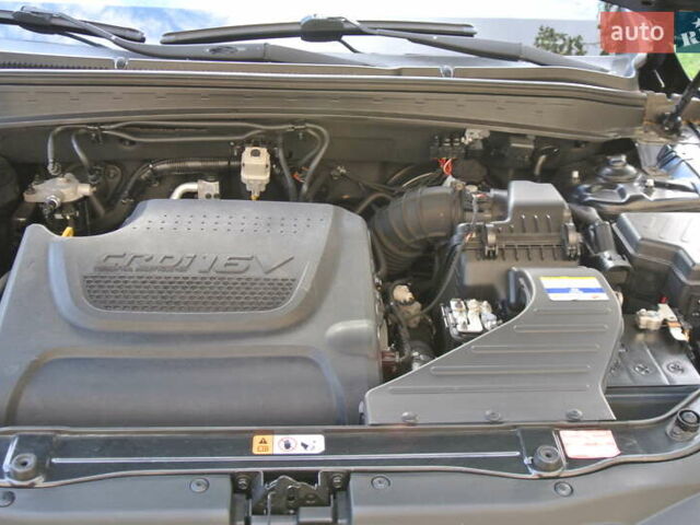 Хендай Санта Фе 2012 в Черновцах на Automoto.ua Черный Хендай Санта Фе, объемом двигателя 2.2 л и пробегом 193 тыс. км за 14900 $, фото 45 на Automoto.ua