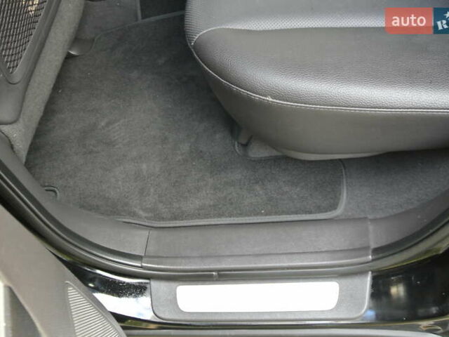 Хендай Санта Фе 2012 в Черновцах на Automoto.ua Черный Хендай Санта Фе, объемом двигателя 2.2 л и пробегом 193 тыс. км за 14900 $, фото 13 на Automoto.ua