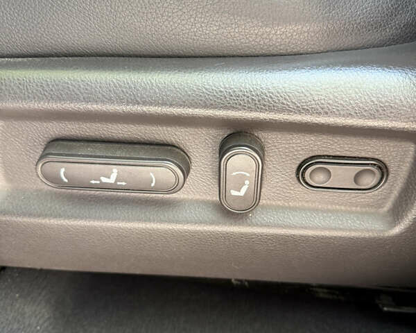 Хендай Санта Фе 2012 в Киеве на Automoto.ua Черный Хендай Санта Фе, объемом двигателя 2.2 л и пробегом 195 тыс. км за 14800 $, фото 33 на Automoto.ua