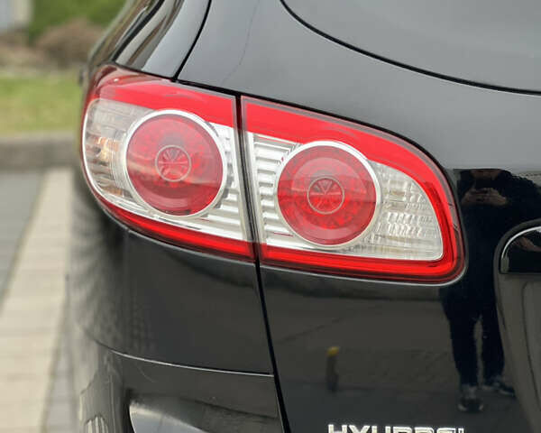 Черный Хендай Санта Фе, объемом двигателя 2.2 л и пробегом 220 тыс. км за 12000 $, фото 24 на Automoto.ua