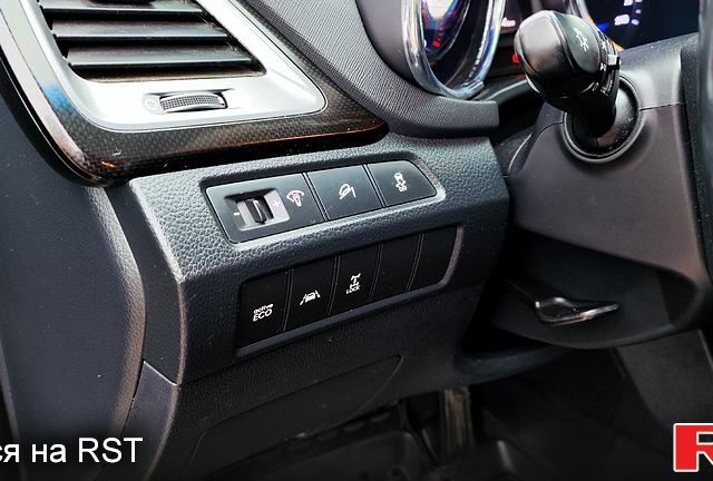 Хендай Санта Фе 2012 в Городок на Automoto.ua Черный Хендай Санта Фе, объемом двигателя 2.2 л и пробегом 165 тыс. км за 18000 $, фото 8 на Automoto.ua