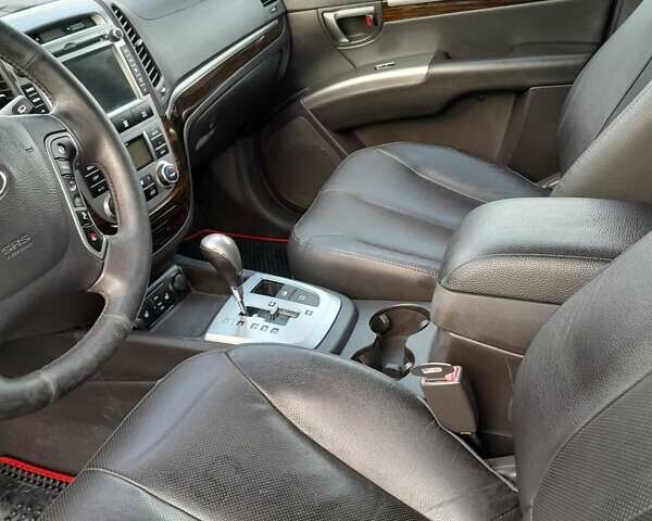 Хендай Санта Фе 2012 в Киеве на Automoto.ua Черный Хендай Санта Фе, объемом двигателя 2.2 л и пробегом 140 тыс. км за 13200 $, фото 22 на Automoto.ua
