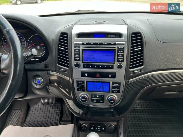 Хендай Санта Фе 2012 в Радивилове на Automoto.ua Черный Хендай Санта Фе, объемом двигателя 2.2 л и пробегом 189 тыс. км за 15200 $, фото 77 на Automoto.ua