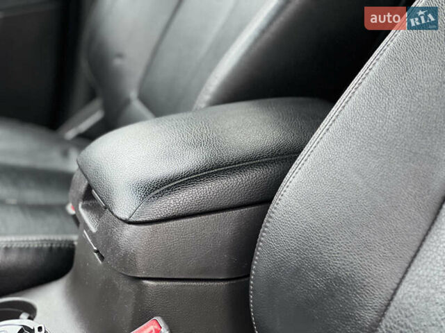 Черный Хендай Санта Фе, объемом двигателя 2.2 л и пробегом 220 тыс. км за 12000 $, фото 41 на Automoto.ua