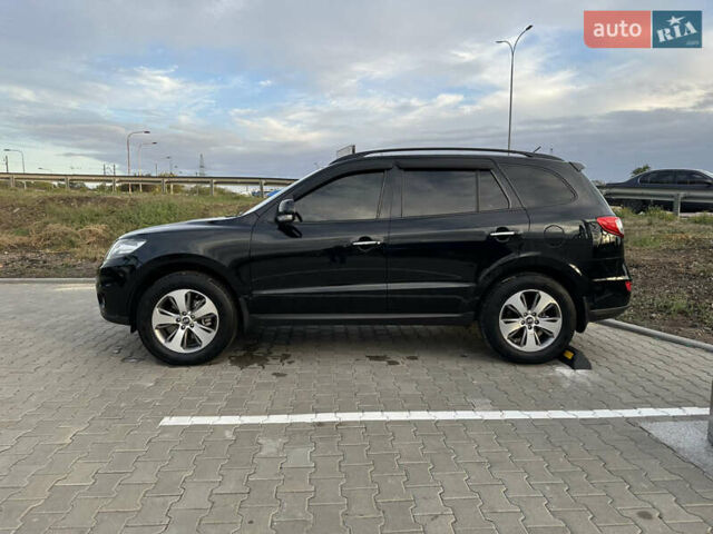 Черный Хендай Санта Фе, объемом двигателя 2.2 л и пробегом 320 тыс. км за 14500 $, фото 4 на Automoto.ua