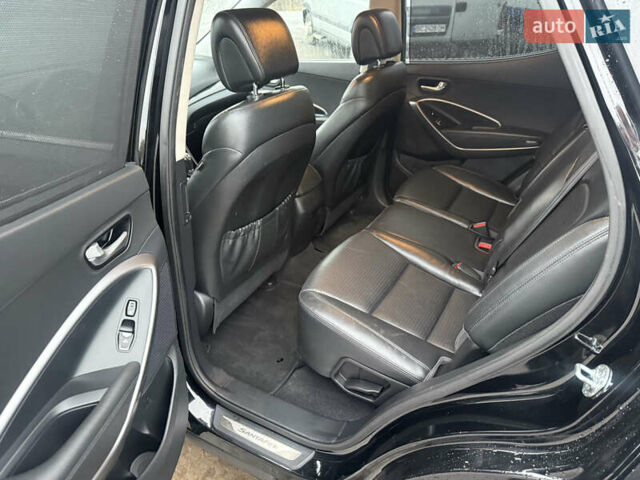 Черный Хендай Санта Фе, объемом двигателя 2.2 л и пробегом 152 тыс. км за 16500 $, фото 13 на Automoto.ua