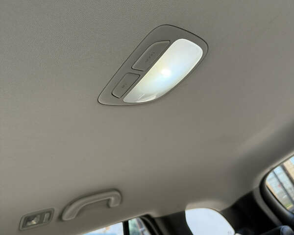 Хендай Санта Фе 2012 в Киеве на Automoto.ua Черный Хендай Санта Фе, объемом двигателя 2.2 л и пробегом 195 тыс. км за 14800 $, фото 27 на Automoto.ua