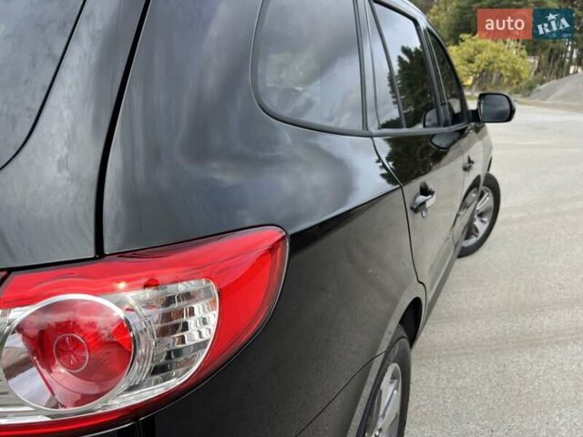 Черный Хендай Санта Фе, объемом двигателя 2.2 л и пробегом 190 тыс. км за 14300 $, фото 51 на Automoto.ua