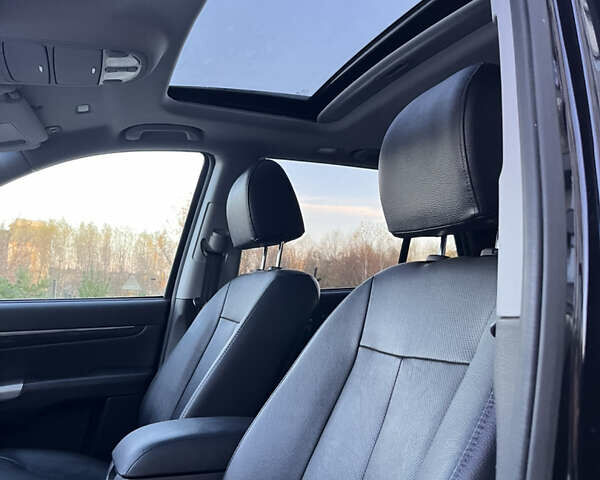 Черный Хендай Санта Фе, объемом двигателя 2.2 л и пробегом 163 тыс. км за 15800 $, фото 15 на Automoto.ua