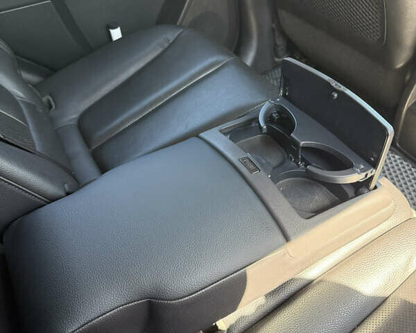 Хендай Санта Фе 2012 в Киеве на Automoto.ua Черный Хендай Санта Фе, объемом двигателя 2.2 л и пробегом 195 тыс. км за 14800 $, фото 21 на Automoto.ua