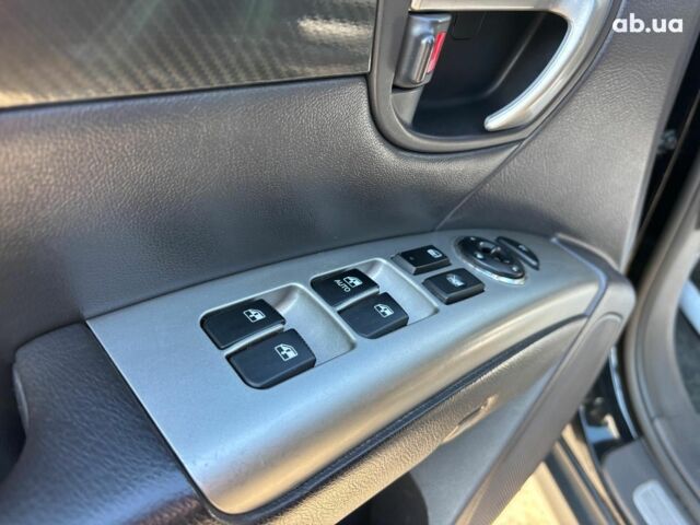 Чорний Хендай Санта Фе, об'ємом двигуна 2.2 л та пробігом 318 тис. км за 12990 $, фото 17 на Automoto.ua