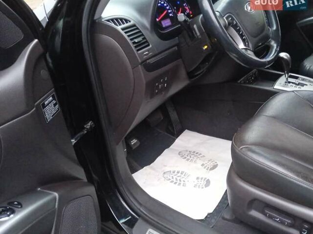 Чорний Хендай Санта Фе, об'ємом двигуна 2.2 л та пробігом 190 тис. км за 14950 $, фото 10 на Automoto.ua