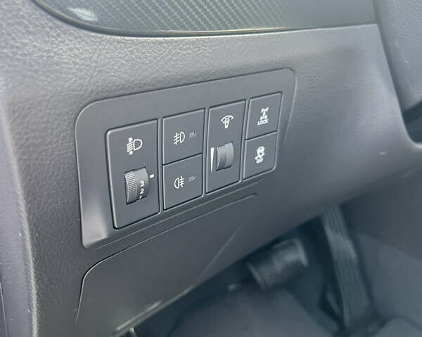 Хендай Санта Фе 2012 в Днепре (Днепропетровске) на Automoto.ua Черный Хендай Санта Фе, объемом двигателя 2.2 л и пробегом 211 тыс. км за 13799 $, фото 10 на Automoto.ua