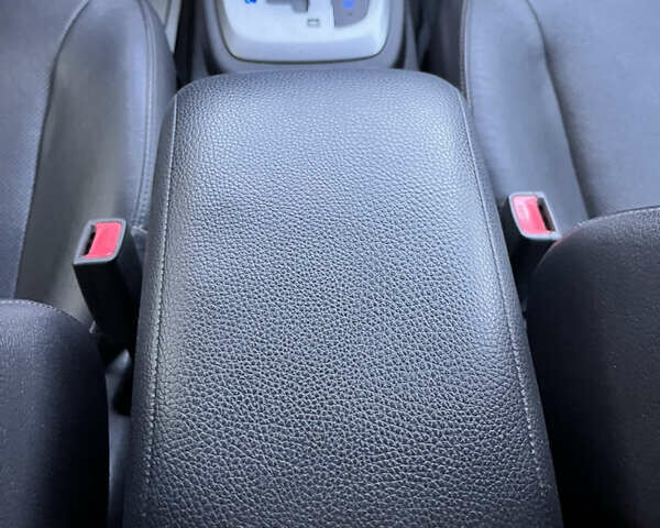 Черный Хендай Санта Фе, объемом двигателя 2.2 л и пробегом 163 тыс. км за 15800 $, фото 18 на Automoto.ua