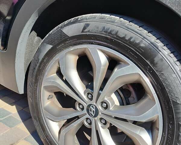 Хендай Санта Фе 2012 в Коростене на Automoto.ua Черный Хендай Санта Фе, объемом двигателя 2.2 л и пробегом 149 тыс. км за 17900 $, фото 11 на Automoto.ua