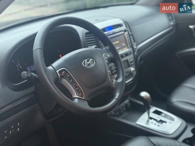 Хендай Санта Фе 2012 в Сарнах на Automoto.ua Черный Хендай Санта Фе, объемом двигателя 2.2 л и пробегом 198 тыс. км за 13900 $, фото 18 на Automoto.ua