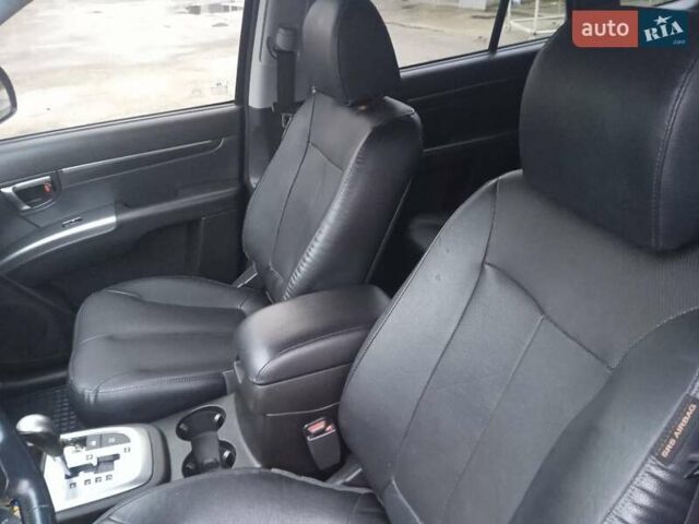 Чорний Хендай Санта Фе, об'ємом двигуна 2.2 л та пробігом 190 тис. км за 14950 $, фото 26 на Automoto.ua