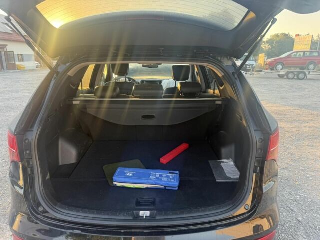 Хендай Санта Фе 2012 в Львове на Automoto.ua Черный Хендай Санта Фе, объемом двигателя 2.2 л и пробегом 151 тыс. км за 13700 $, фото 7 на Automoto.ua