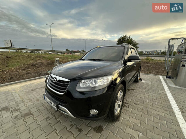 Черный Хендай Санта Фе, объемом двигателя 2.2 л и пробегом 320 тыс. км за 14500 $, фото 1 на Automoto.ua