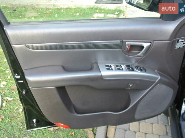 Хендай Санта Фе 2012 в Черновцах на Automoto.ua Черный Хендай Санта Фе, объемом двигателя 2.2 л и пробегом 193 тыс. км за 14900 $, фото 10 на Automoto.ua