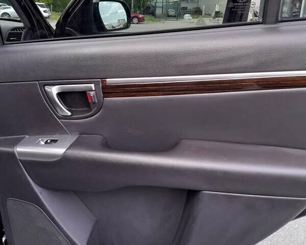 Хендай Санта Фе 2012 в Киеве на Automoto.ua Черный Хендай Санта Фе, объемом двигателя 2.2 л и пробегом 140 тыс. км за 13200 $, фото 27 на Automoto.ua