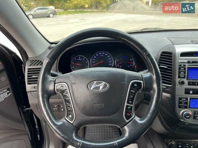 Хендай Санта Фе 2012 в Радивилове на Automoto.ua Черный Хендай Санта Фе, объемом двигателя 2.2 л и пробегом 189 тыс. км за 15200 $, фото 73 на Automoto.ua