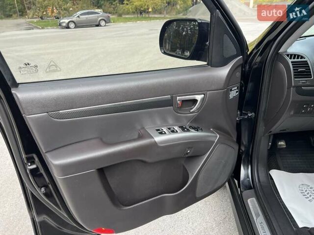 Хендай Санта Фе 2012 в Радивилове на Automoto.ua Черный Хендай Санта Фе, объемом двигателя 2.2 л и пробегом 189 тыс. км за 15200 $, фото 64 на Automoto.ua