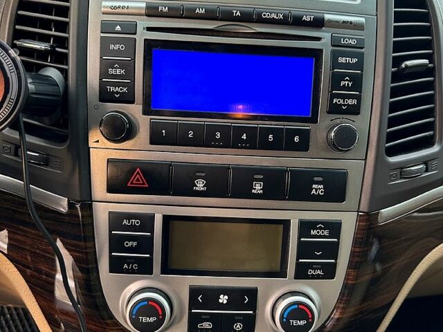 Чорний Хендай Санта Фе, об'ємом двигуна 2.2 л та пробігом 220 тис. км за 14500 $, фото 6 на Automoto.ua