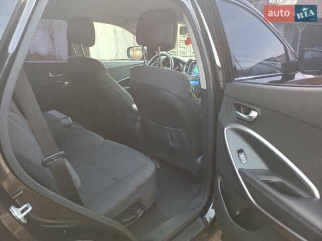 Черный Хендай Санта Фе, объемом двигателя 2.36 л и пробегом 223 тыс. км за 14800 $, фото 30 на Automoto.ua