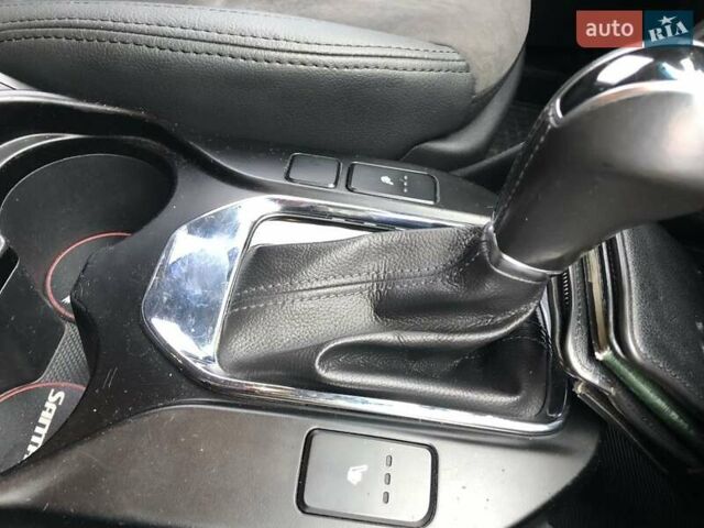 Черный Хендай Санта Фе, объемом двигателя 2.4 л и пробегом 158 тыс. км за 14500 $, фото 10 на Automoto.ua