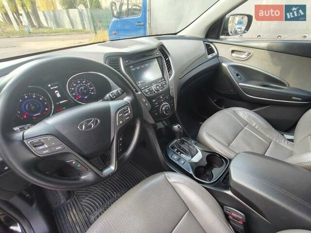 Черный Хендай Санта Фе, объемом двигателя 2.36 л и пробегом 170 тыс. км за 14200 $, фото 9 на Automoto.ua