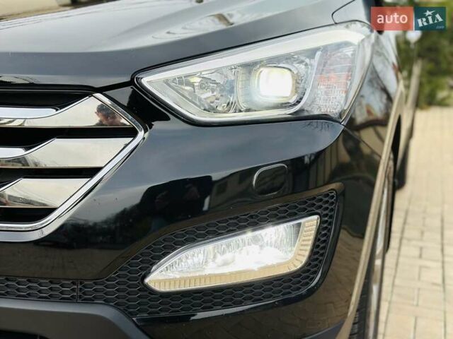 Черный Хендай Санта Фе, объемом двигателя 2.2 л и пробегом 137 тыс. км за 17800 $, фото 121 на Automoto.ua