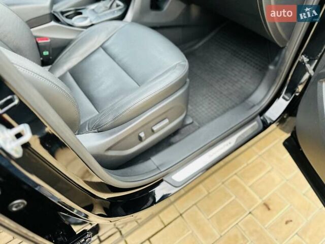 Черный Хендай Санта Фе, объемом двигателя 2.2 л и пробегом 137 тыс. км за 17800 $, фото 92 на Automoto.ua