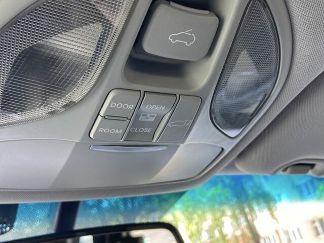 Черный Хендай Санта Фе, объемом двигателя 3.3 л и пробегом 240 тыс. км за 12800 $, фото 19 на Automoto.ua